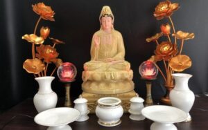 Cách thờ mẹ Quan Âm trong nhà ra sao? Những điều kiêng kỵ khi thờ nên biết