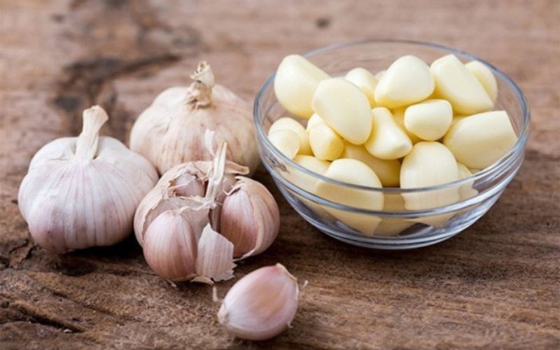 Có nên mang tỏi theo người không? có thu hút ma quỷ không?