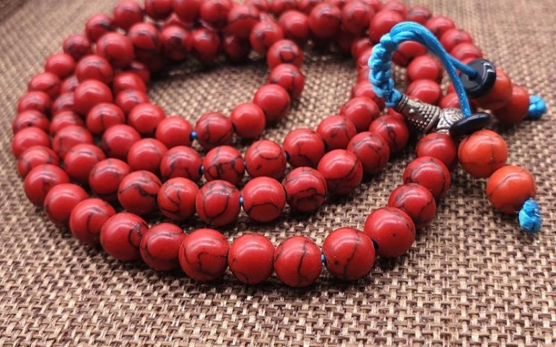 Đeo gì để tránh bùa ngải? làm gì khi bị ngải nhập mình?